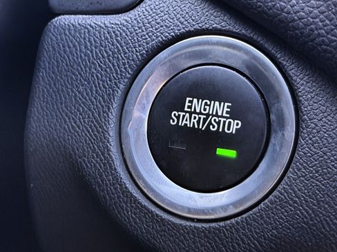 Used 2024 Chevrolet Equinox LT FWD image 14