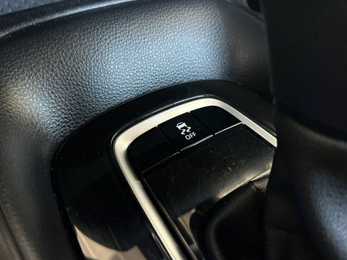 Used 2025 Toyota Corolla LE FWD image 25