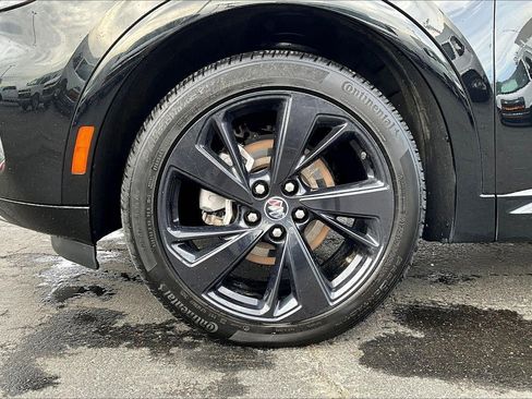 Used 2023 Buick Envision Preferred w/ Sport Touring Package image 2