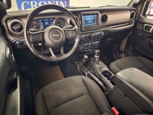 Used 2020 Jeep Gladiator Sport w/ Quick Order Package 24S AWD/4WD image 6