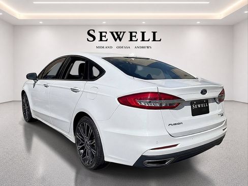 Used 2020 Ford Fusion SE AWD/4WD image 4
