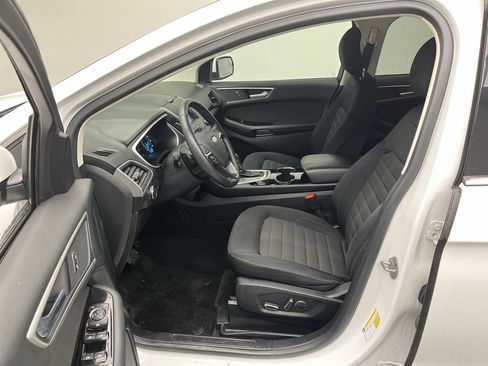 Used 2018 Ford Edge SEL image 3