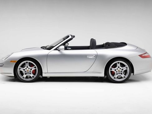 Used 2006 Porsche 911 Carrera S RWD image 13