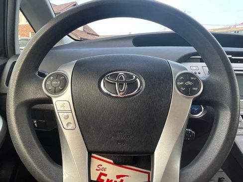Used 2015 Toyota Prius Three FWD image 13