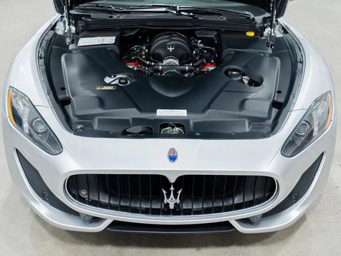 Used 2017 Maserati GranTurismo Sport RWD image 31