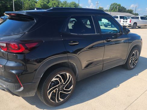 Used 2024 Chevrolet TrailBlazer RS w/ Convenience Package AWD/4WD image 4