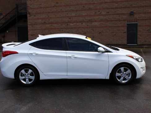 Used 2013 Hyundai Elantra GLS w/ Preferred Pkg FWD image 5