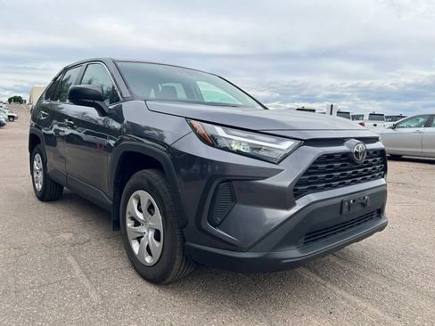 Used 2024 Toyota RAV4 LE AWD/4WD image 8