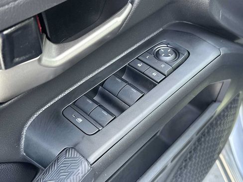 Used 2025 Toyota Tacoma TRD Sport AWD/4WD image 17