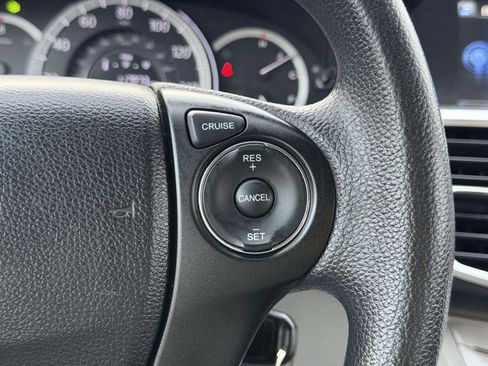 Used 2014 Honda Accord LX image 27