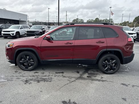 Used 2020 Jeep Cherokee Altitude image 4