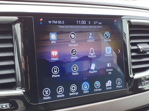 Used 2017 Chrysler Pacifica Touring image 19