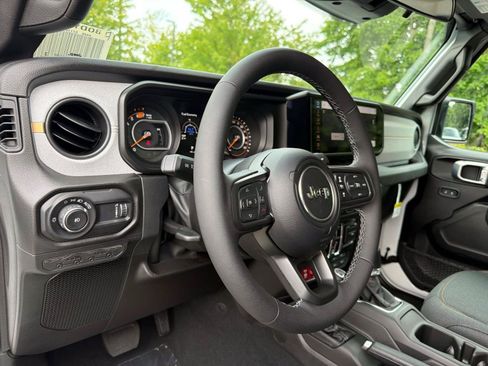 New 2026 Jeep Wrangler Unlimited Sport AWD/4WD image 9