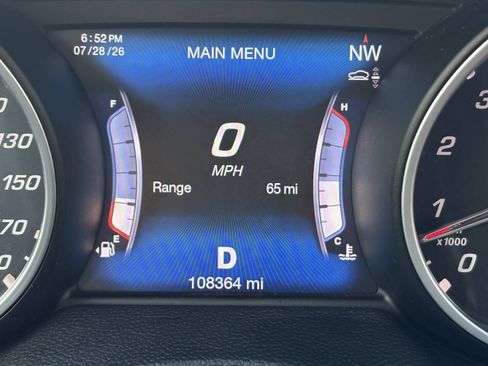 Used 2017 Maserati Levante AWD/4WD image 56