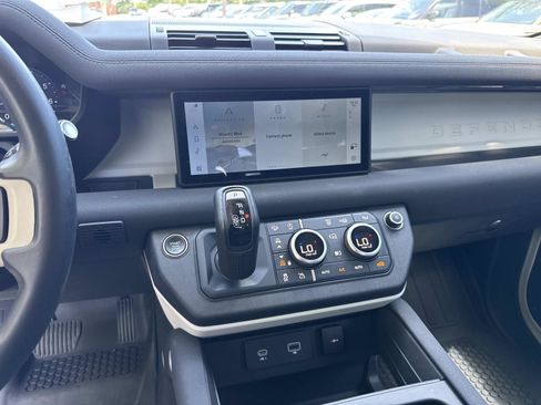 Used 2023 Land Rover Defender 90 SE AWD/4WD image 20