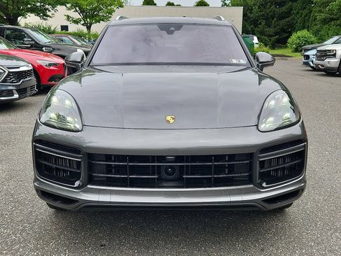 Used 2020 Porsche Cayenne Turbo AWD/4WD image 2