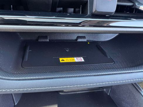 Used 2023 Toyota Highlander Limited image 37