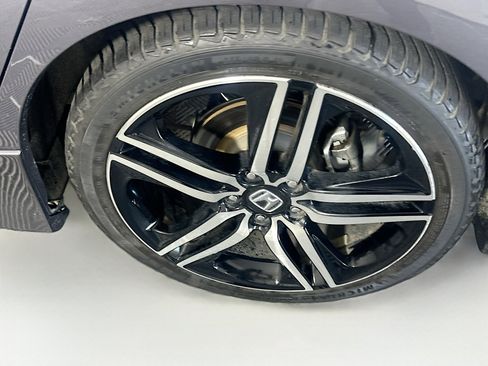 Used 2016 Honda Accord Touring image 11