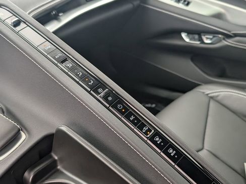 Used 2025 Chevrolet Corvette Z06 image 20