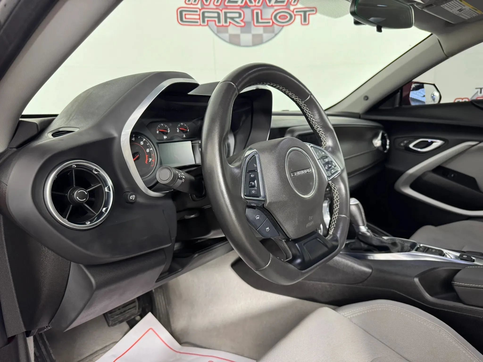 Used 2023 Chevrolet Camaro LT RWD image 10