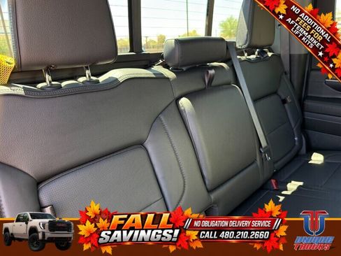 Used 2024 GMC Sierra 3500 Denali w/ Denali Reserve Package AWD/4WD image 29