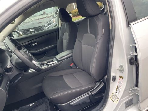 Certified 2022 Nissan Sentra SV w/ Trunk Package image 16