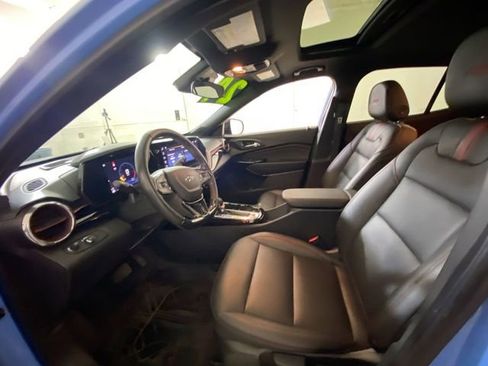 Used 2024 Chevrolet Trax RS w/ Sunroof Package image 27