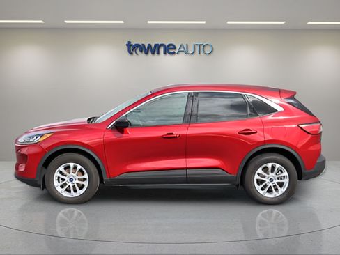 Used 2022 Ford Escape SE w/ Convenience Package AWD/4WD image 2