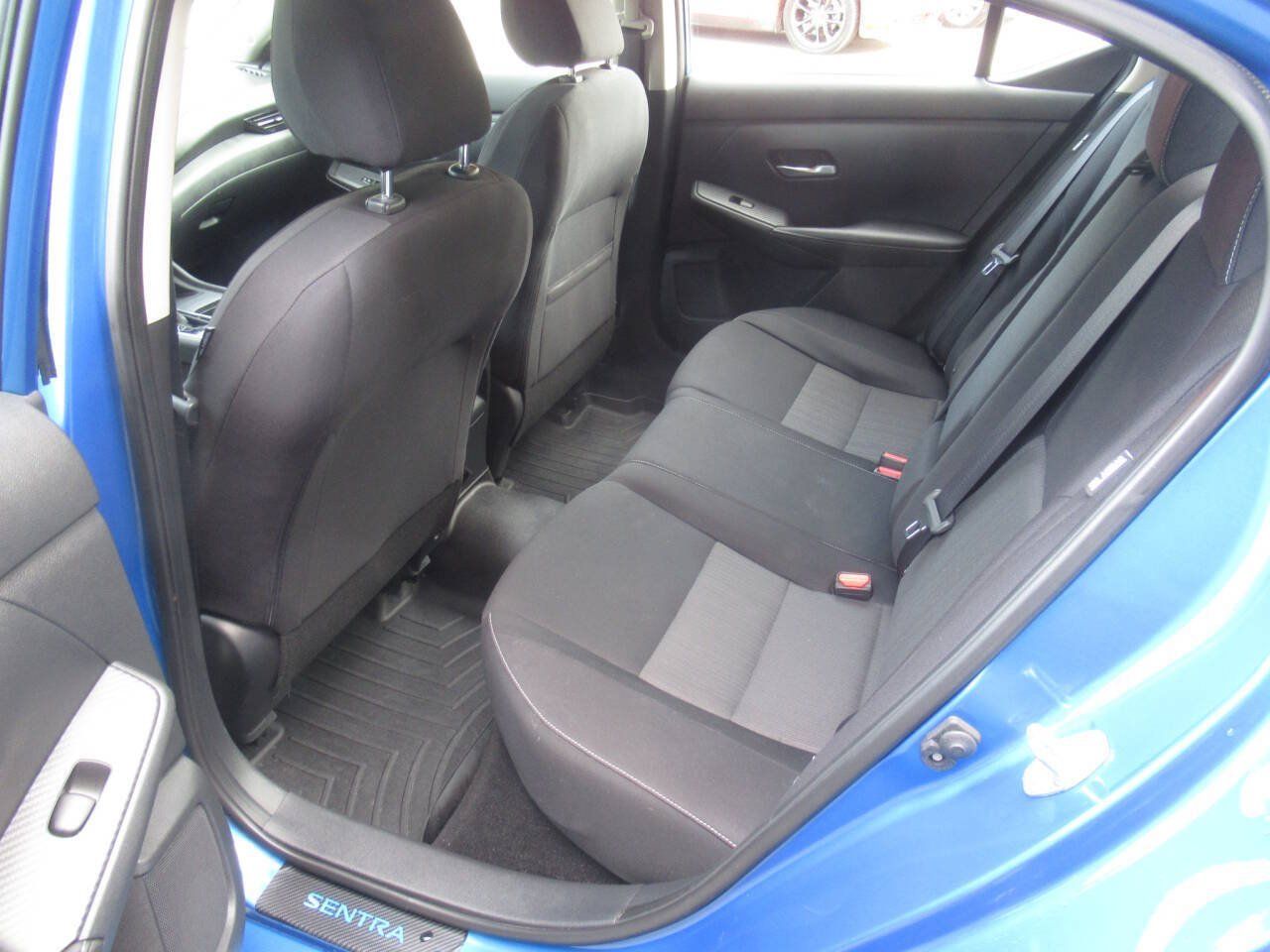 Used 2020 Nissan Sentra SV FWD image 12