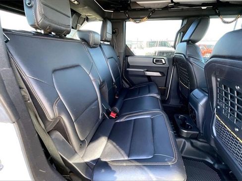 Used 2022 Ford Bronco Badlands image 28