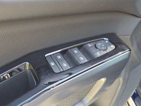 New 2026 Nissan Pathfinder SL image 21