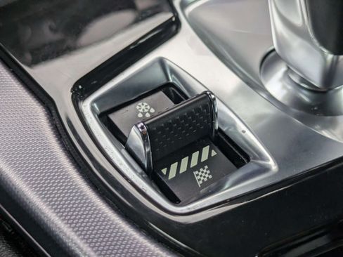 Used 2019 Jaguar F-TYPE Convertible RWD image 23