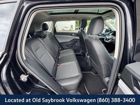 Certified 2023 Volkswagen Taos SE w/ Panoramic Sunroof Package AWD/4WD image 21