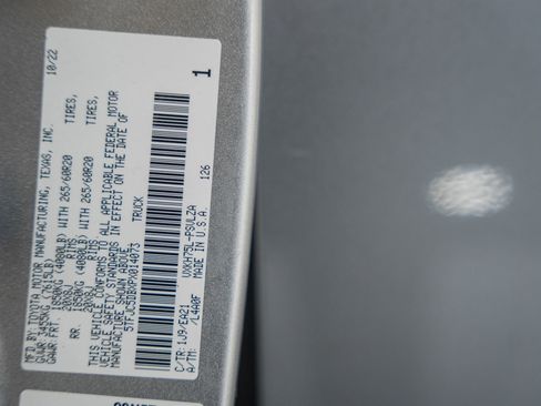 Used 2023 Toyota Tundra Limited w/ Power Package image 44