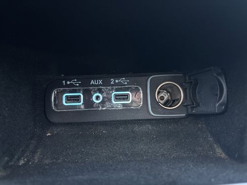 Used 2022 Jeep Grand Cherokee Limited image 23