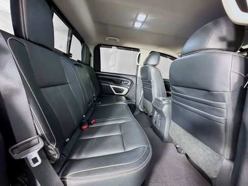 Used 2017 Nissan Titan PRO-4X w/ Pro-4x Convenience Package image 26