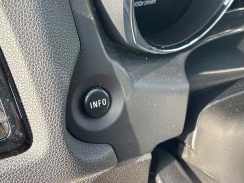 Used 2024 Mitsubishi Outlander Sport SE image 28