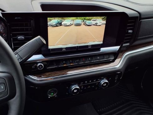 Used 2024 GMC Sierra 1500 Elevation image 23