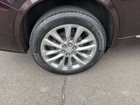 Used 2021 Cadillac XT6 Premium Luxury AWD/4WD image 31