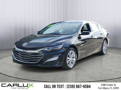 Used 2020 Chevrolet Malibu LT w/ Leather Package image 3