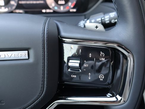 Used 2026 Land Rover Range Rover Velar Dynamic SE image 34