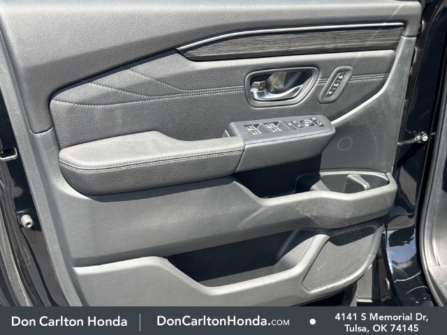 New 2026 Honda Pilot Touring image 11