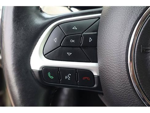 Used 2018 Jeep Compass Latitude w/ Popular Equipment Group AWD/4WD image 14