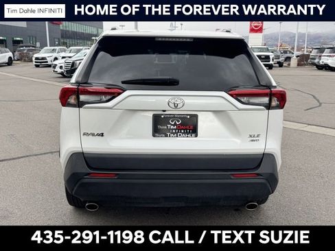 Used 2023 Toyota RAV4 XLE Premium image 7