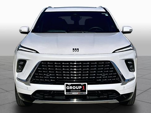 Used 2025 Buick Enclave Avenir w/ Super Cruise Package FWD image 4