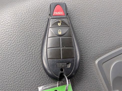 Used 2018 RAM 1500 Outdoorsman image 30