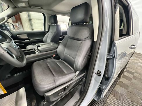 New 2025 Ford Expedition Max Active image 13