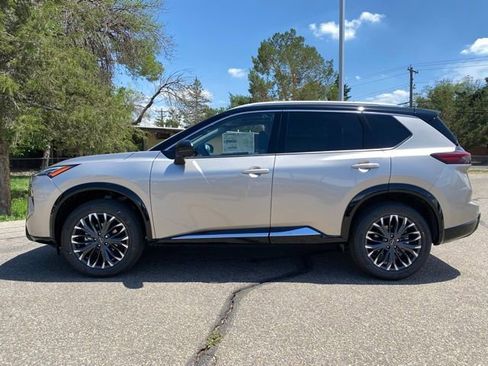 New 2026 Nissan Rogue Platinum AWD/4WD image 2