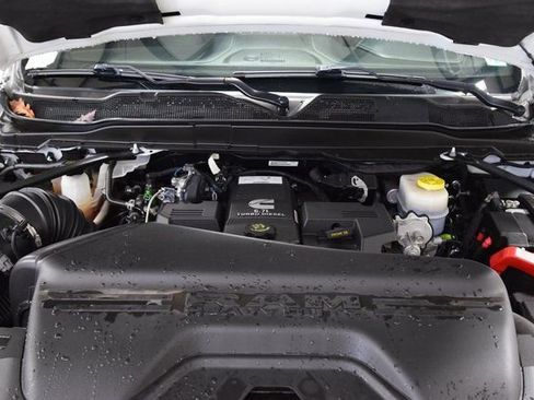 Used 2024 RAM 2500 Limited image 28