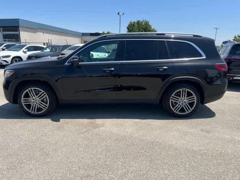 New 2025 Mercedes-Benz GLS 450 4MATIC image 2